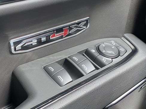 Used 2024 GMC Sierra 1500 AT4X image 27