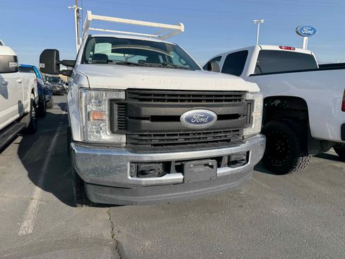 Used 2019 Ford F250 XL w/ XL Value Package image 5