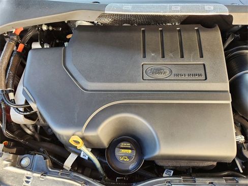 Used 2024 Land Rover Discovery Sport Dynamic SE image 30