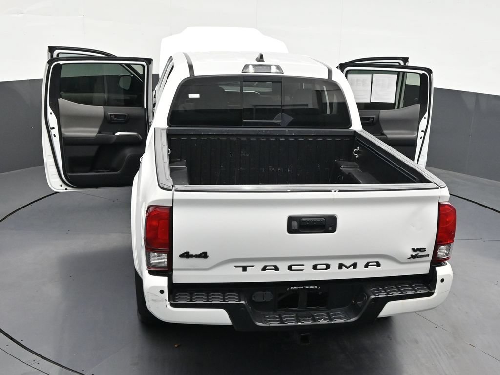 Used 2023 Toyota Tacoma SR5 AWD/4WD image 36