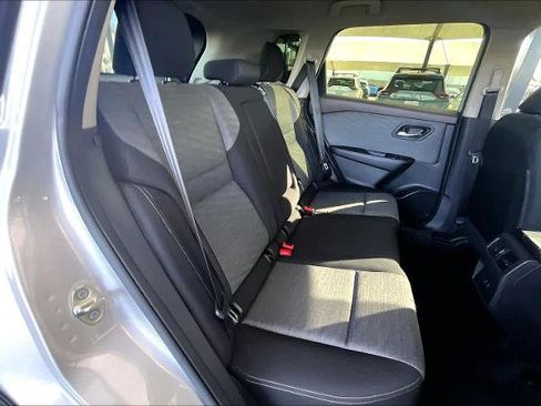 Certified 2023 Nissan Rogue SV image 19