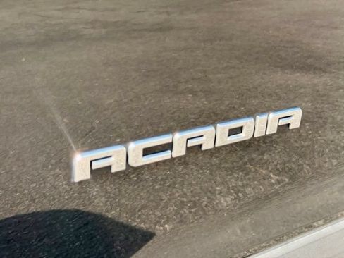 Used 2019 GMC Acadia SLT FWD image 15