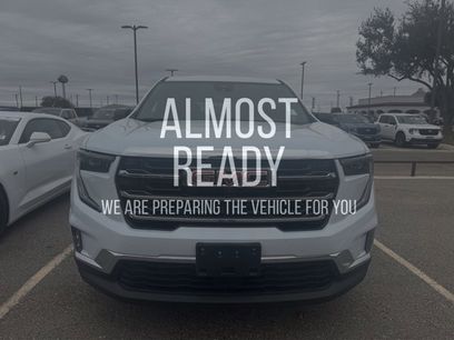 Used 2026 GMC Acadia Elevation w/ Elevation Premium Package