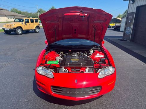 Used 2002 Chevrolet Camaro Z28 w/ Preferred Equipment Group 2 RWD image 26