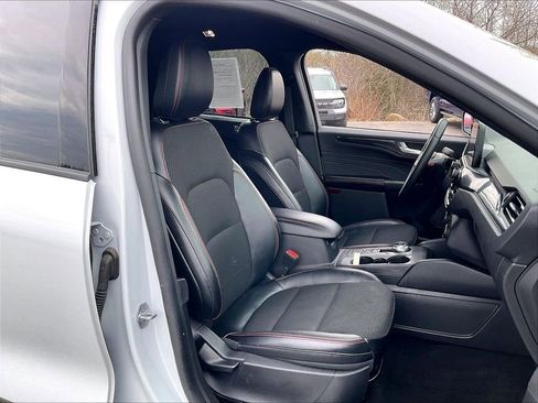 Used 2025 Ford Escape ST-Line Select AWD/4WD image 10