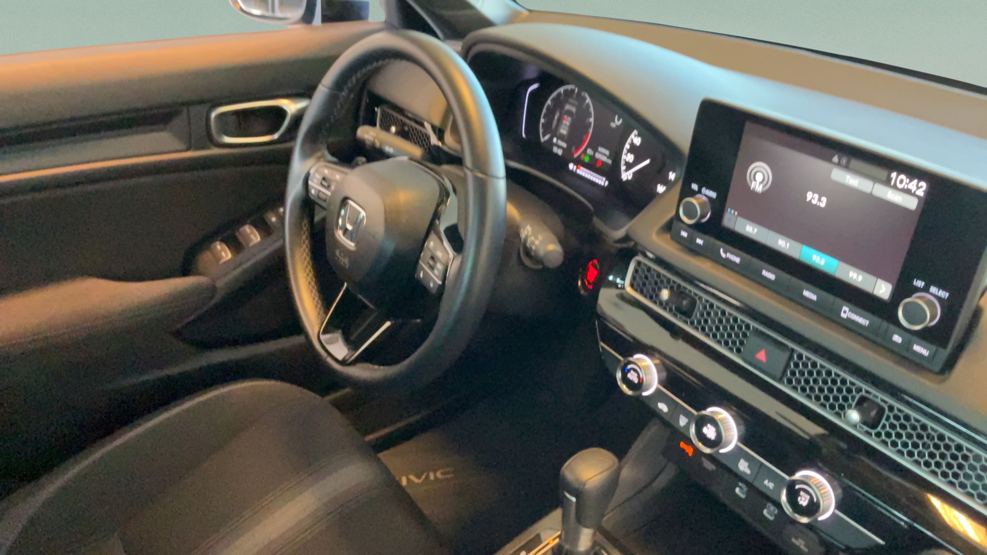 Used 2025 Honda Civic Sport image 42