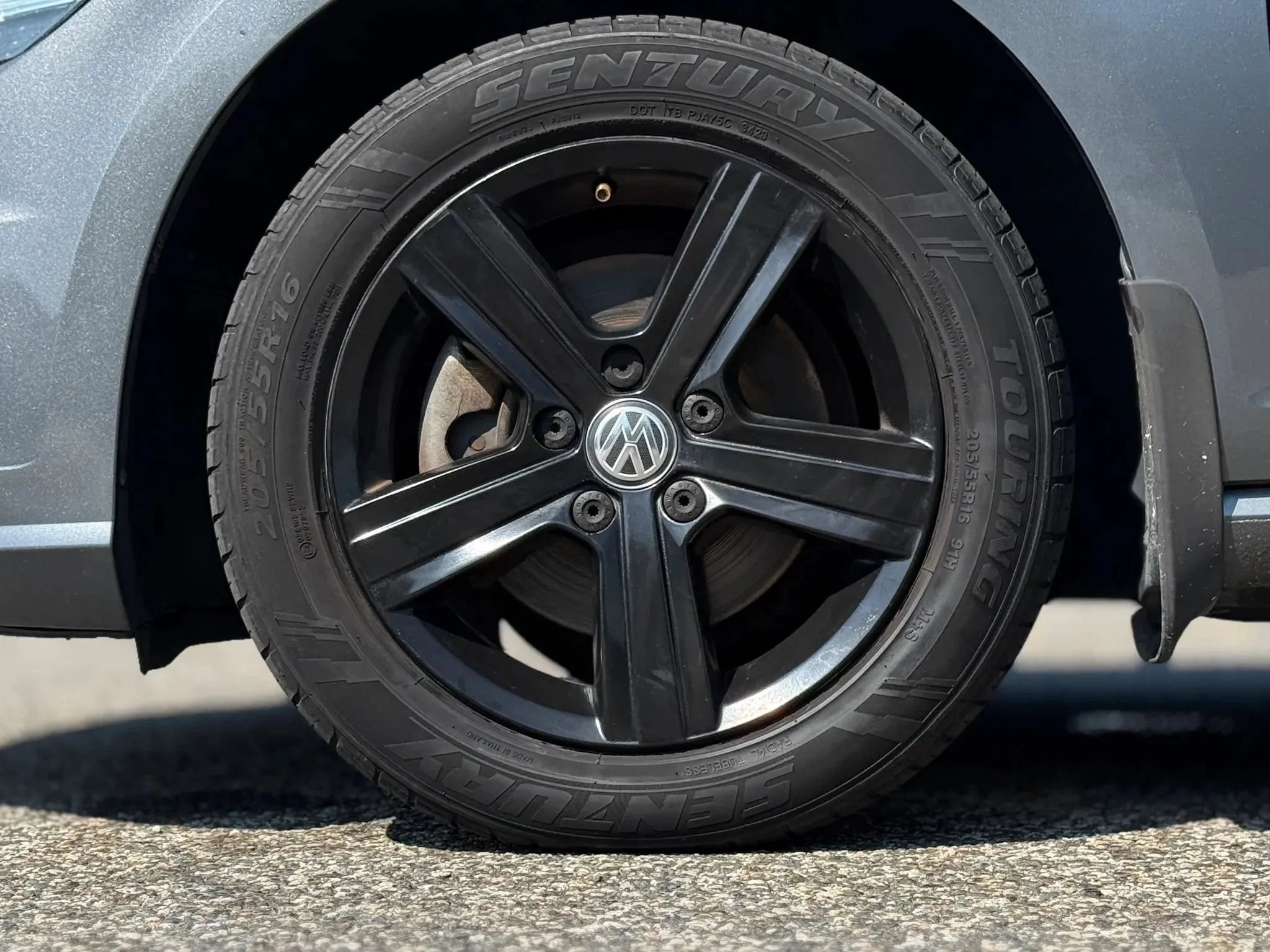Used 2018 Volkswagen Golf SE FWD image 31
