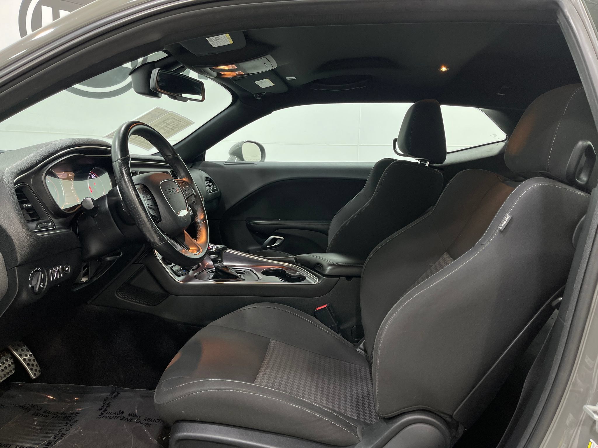 Used 2018 Dodge Challenger R/T RWD image 11