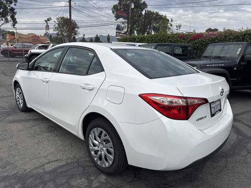 Used 2017 Toyota Corolla LE w/ Carpet Mat Package (TMS) FWD image 5