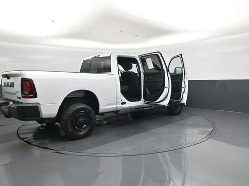 Used 2025 RAM 2500 Tradesman AWD/4WD image 46