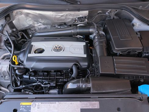 Used 2016 Volkswagen Tiguan SE FWD image 9