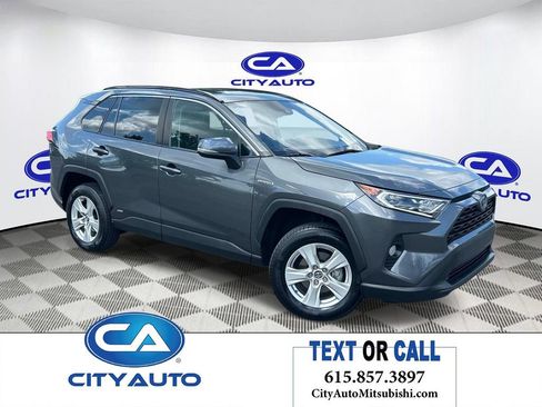 Used 2020 Toyota RAV4 XLE w/ Convenience Package AWD/4WD image 1