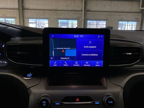 Used 2020 Ford Explorer XLT w/ Equipment Group 202A image 7