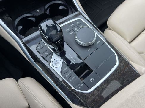 Used 2021 BMW 330i xDrive 330i xDrive w/ Convenience Package image 19