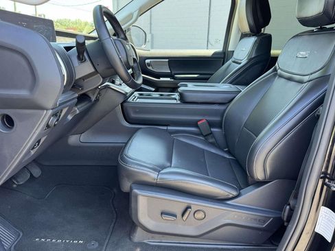 Used 2026 Ford Expedition Max Platinum AWD/4WD image 21