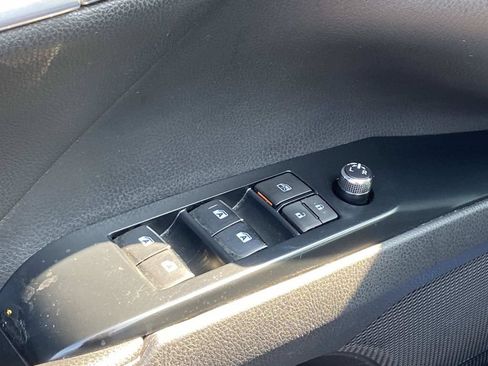 Used 2020 Toyota Camry XSE FWD image 22