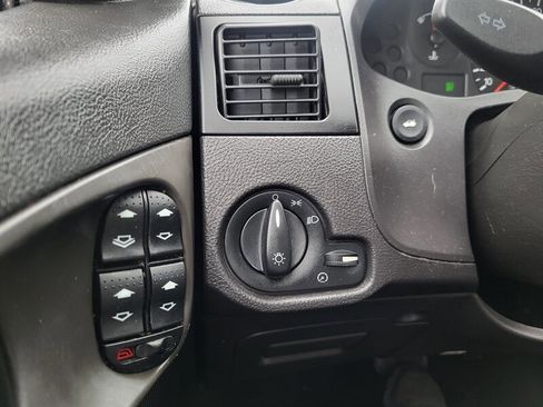 Used 2007 Ford Focus S image 18