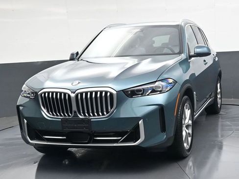 Used 2025 BMW X5 xDrive40i AWD/4WD image 10