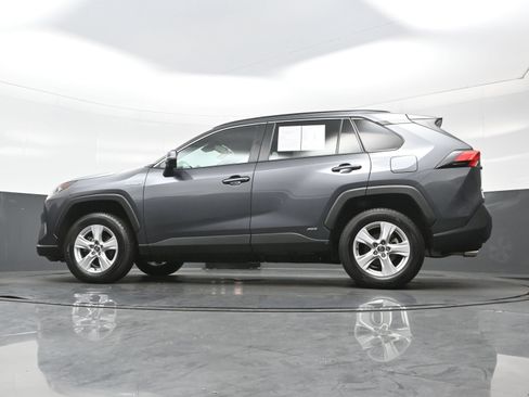 Used 2021 Toyota RAV4 XLE w/ Convenience Package AWD/4WD image 30