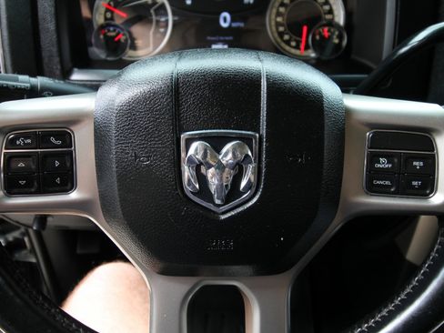 Used 2018 RAM 3500 Laramie w/ Convenience Group AWD/4WD image 27