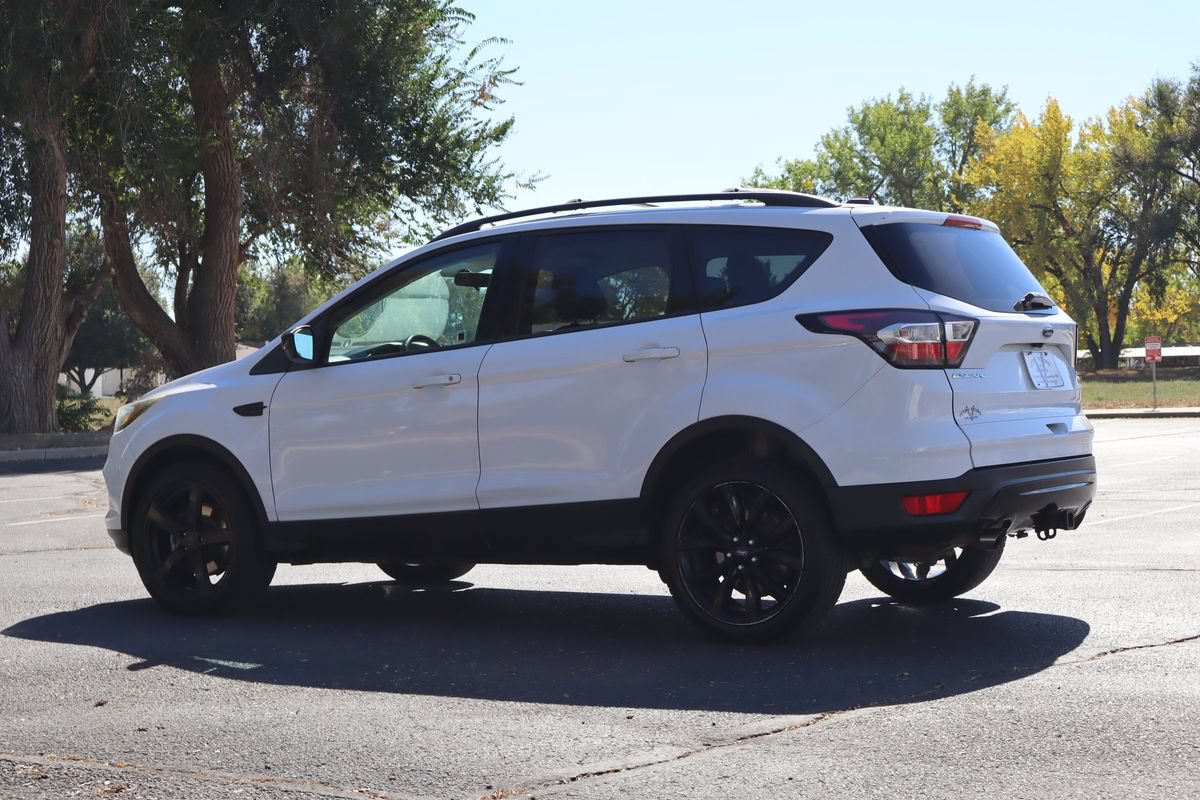 Used 2017 Ford Escape SE w/ Equipment Group 201A AWD/4WD image 7