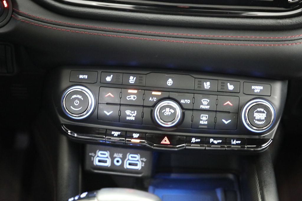 Used 2021 Dodge Durango R/T w/ Trailer Tow Group IV AWD/4WD image 8