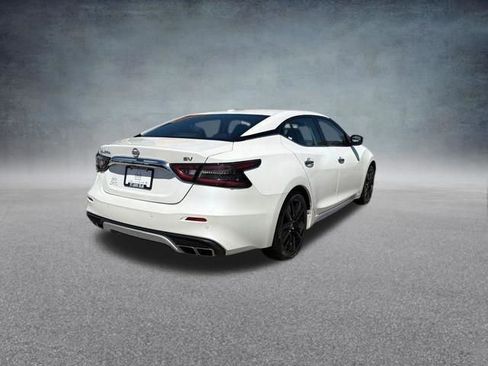Used 2023 Nissan Maxima SV w/ Floor Mat Group FWD image 5