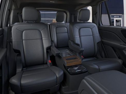 New 2026 Lincoln Aviator Reserve image 11