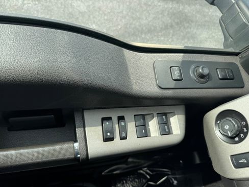 Used 2015 Ford F350 Lariat w/ Lariat Ultimate Package AWD/4WD image 18