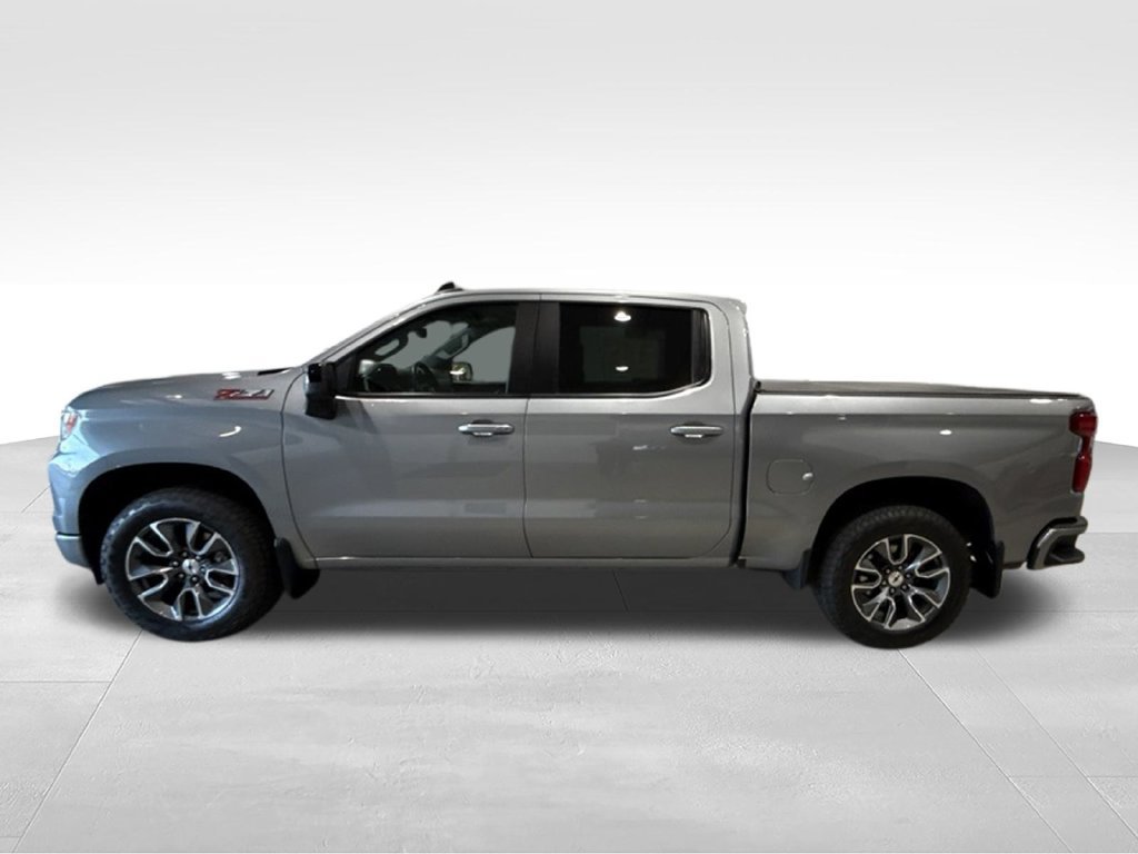 Used 2024 Chevrolet Silverado 1500 RST AWD/4WD image 4