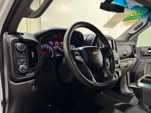 Used 2023 Chevrolet Silverado 2500 Custom w/ Custom Convenience Package image 10