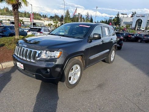 Used 2011 Jeep Grand Cherokee Laredo AWD/4WD image 2