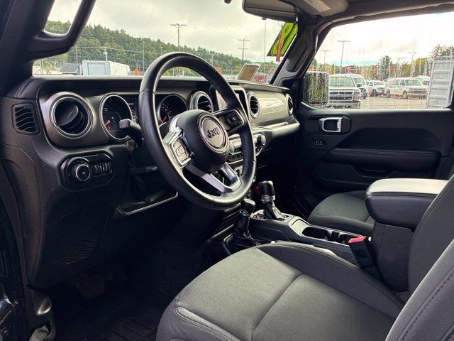 Used 2018 Jeep Wrangler Unlimited Sahara AWD/4WD image 11
