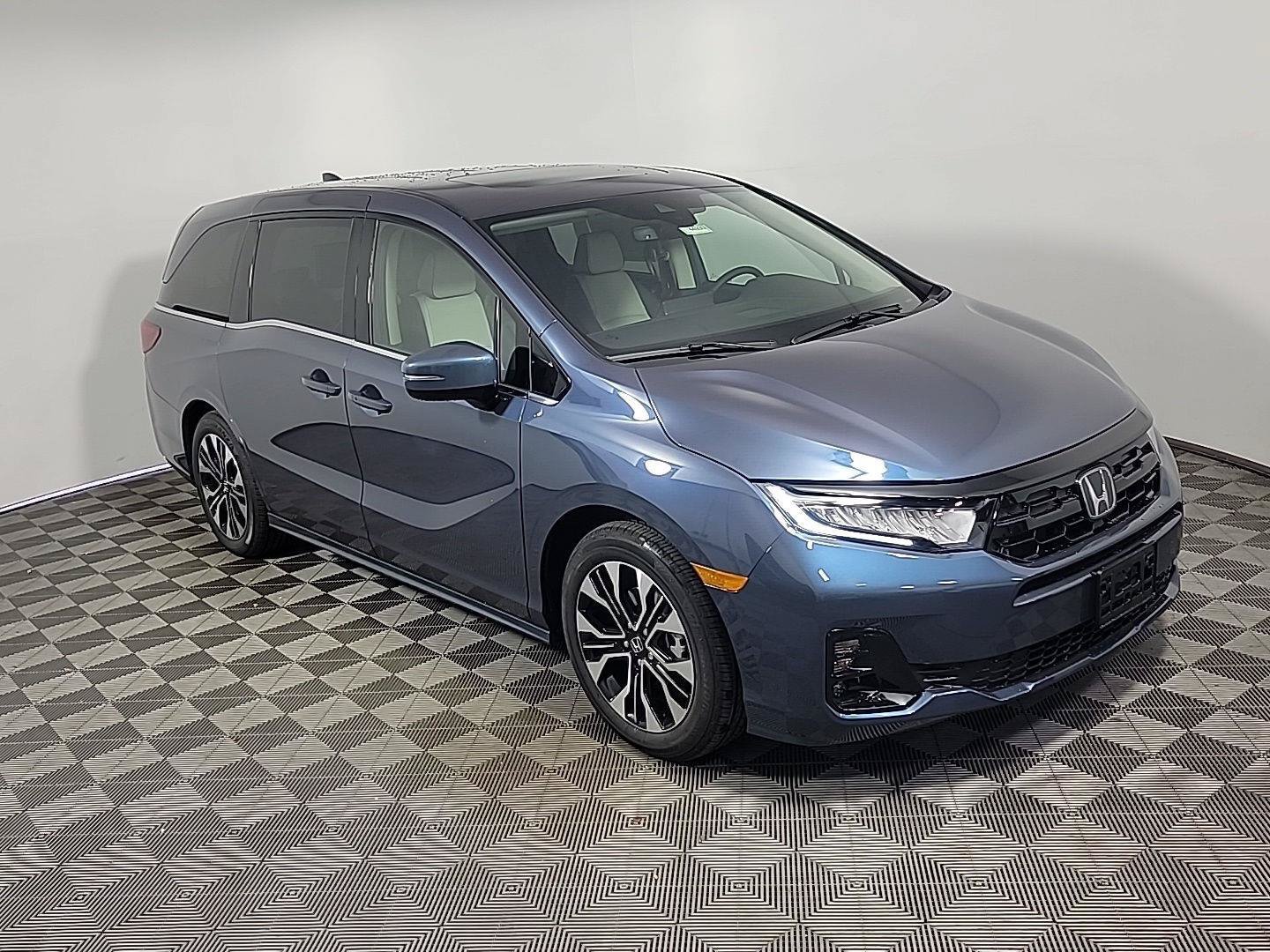 New 2027 Honda Odyssey Elite image 2