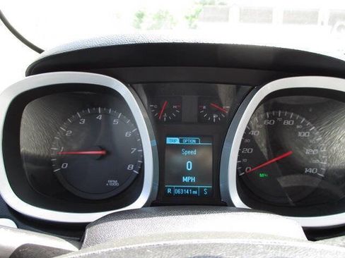 Used 2017 Chevrolet Equinox LS AWD/4WD image 14