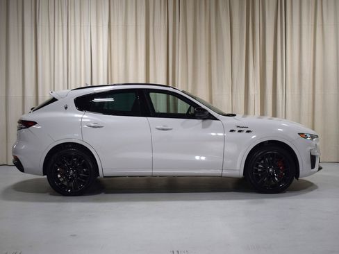 Certified 2022 Maserati Levante Modena image 15