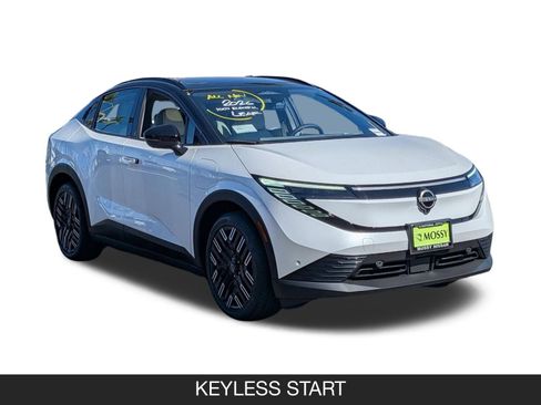 New 2026 Nissan Leaf Platinum+ w/ Cargo Package (Platinum+) image 2