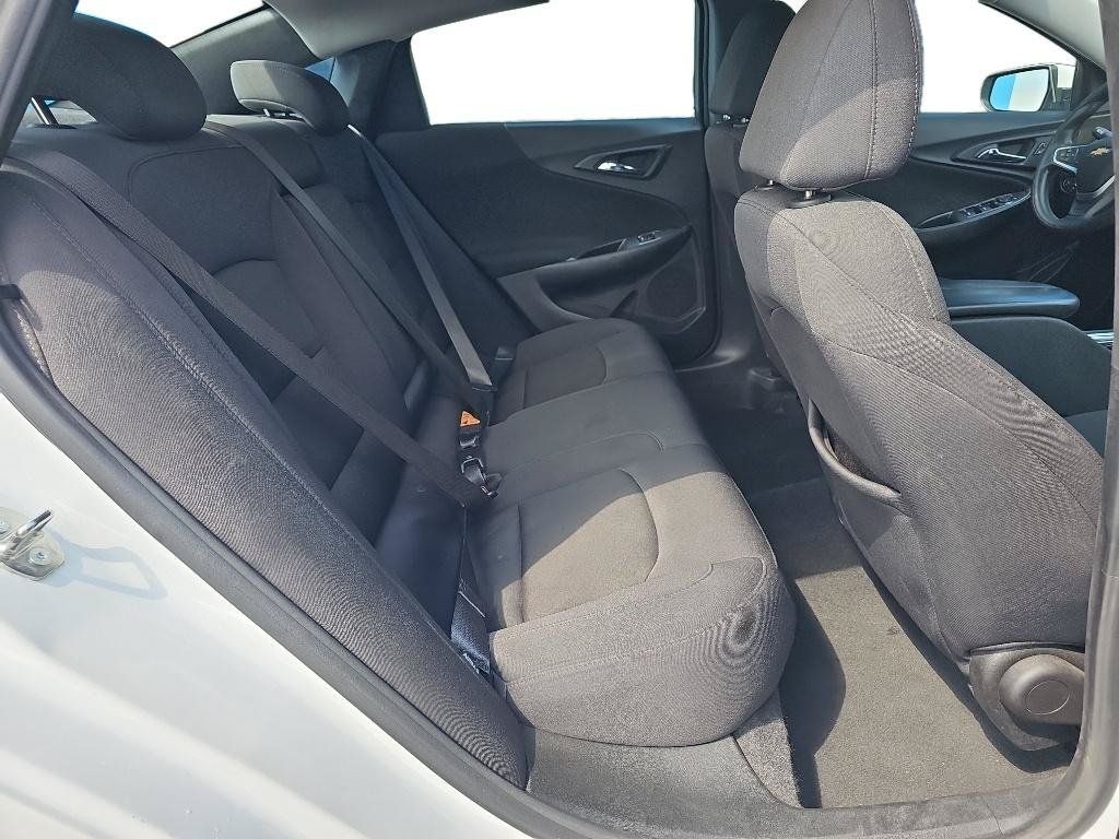 Used 2023 Chevrolet Malibu LT FWD image 11