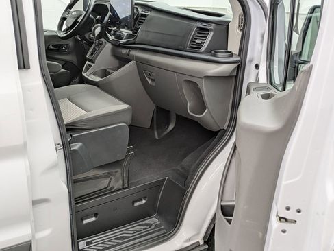 Used 2024 Ford Transit 350 XLT RWD image 18