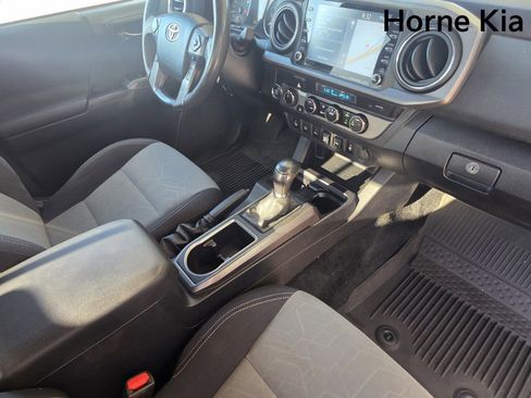 Used 2023 Toyota Tacoma TRD Sport image 30