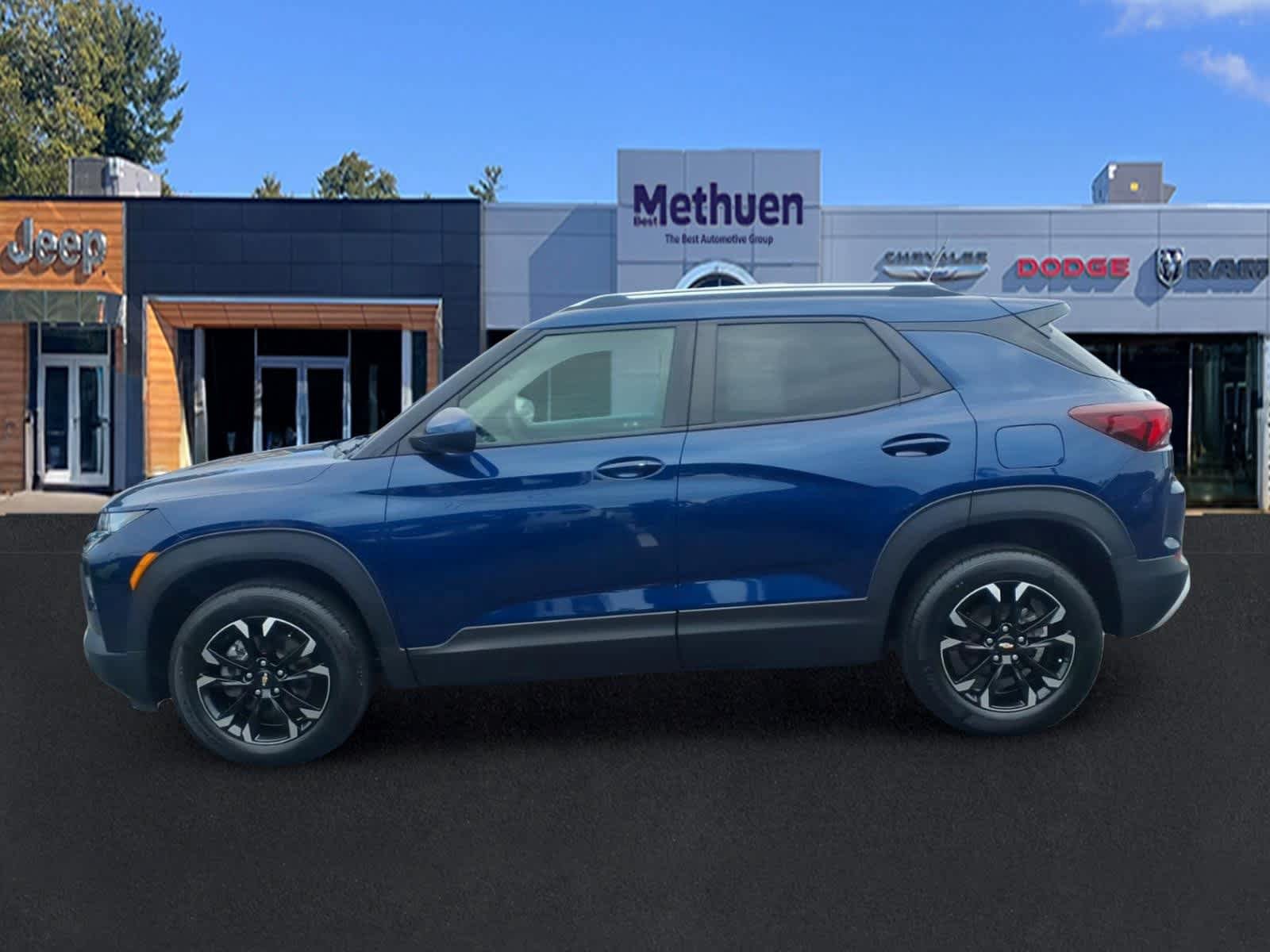 Used 2022 Chevrolet TrailBlazer LT AWD/4WD image 6
