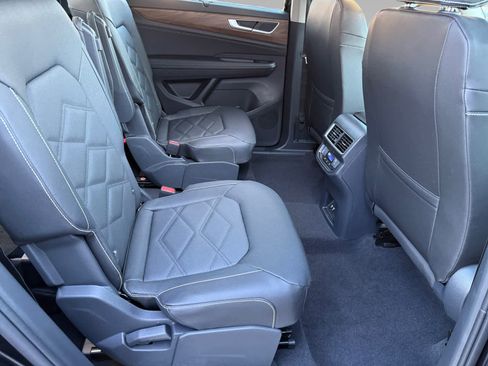 New 2026 Volkswagen Atlas SE image 13