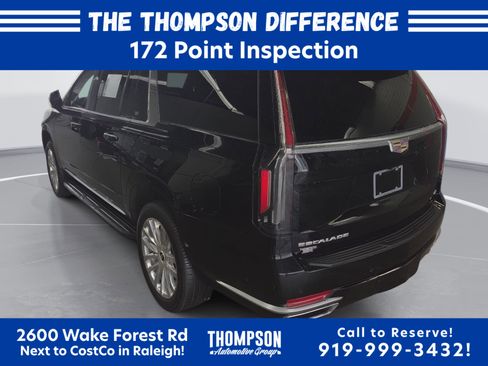 Certified 2023 Cadillac Escalade ESV Premium Luxury w/ Performance Package AWD/4WD image 5