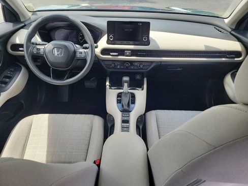 Used 2024 Honda HR-V LX image 2