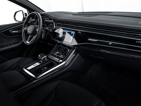 Used 2023 Audi Q8 Prestige AWD/4WD image 8