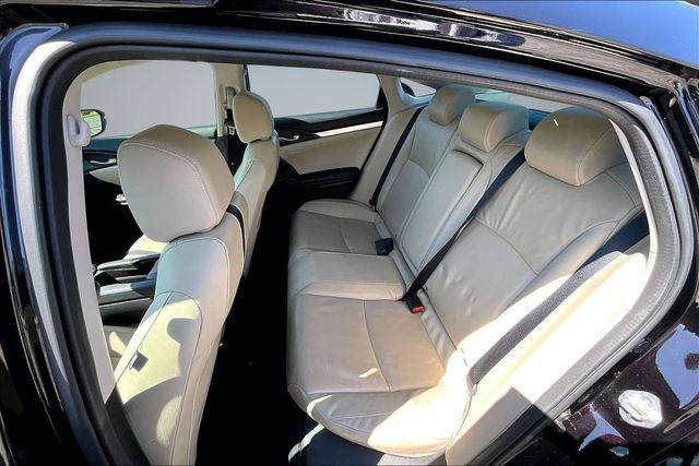 Used 2016 Honda Civic Touring image 21