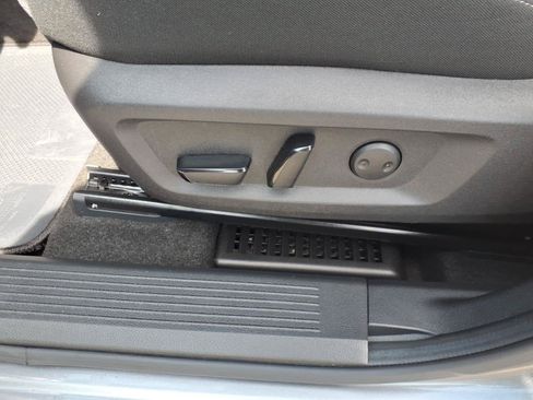 Certified 2023 Nissan Rogue SV AWD/4WD image 17