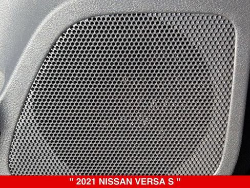 Used 2021 Nissan Versa S FWD image 13