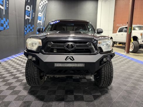 Used 2015 Toyota Tacoma TRD Pro w/ TRD Sport Package image 7