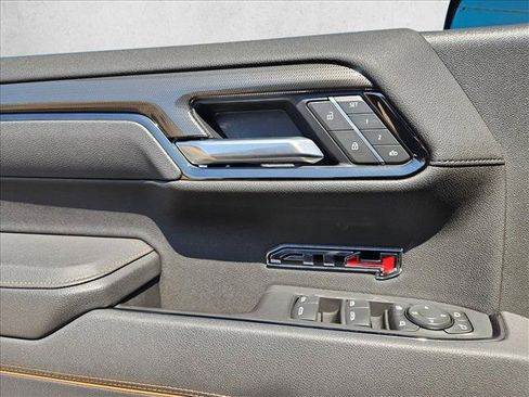 Used 2025 GMC Sierra 1500 AT4 w/ AT4 Premium Package AWD/4WD image 23